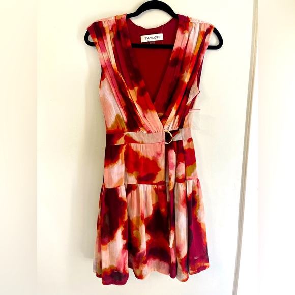 Taylor Dresses & Skirts - Taylor Women's Red and Pink Dress- NWOT